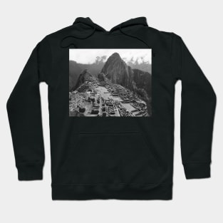 Vintage Machu Pichu Landscape Hoodie